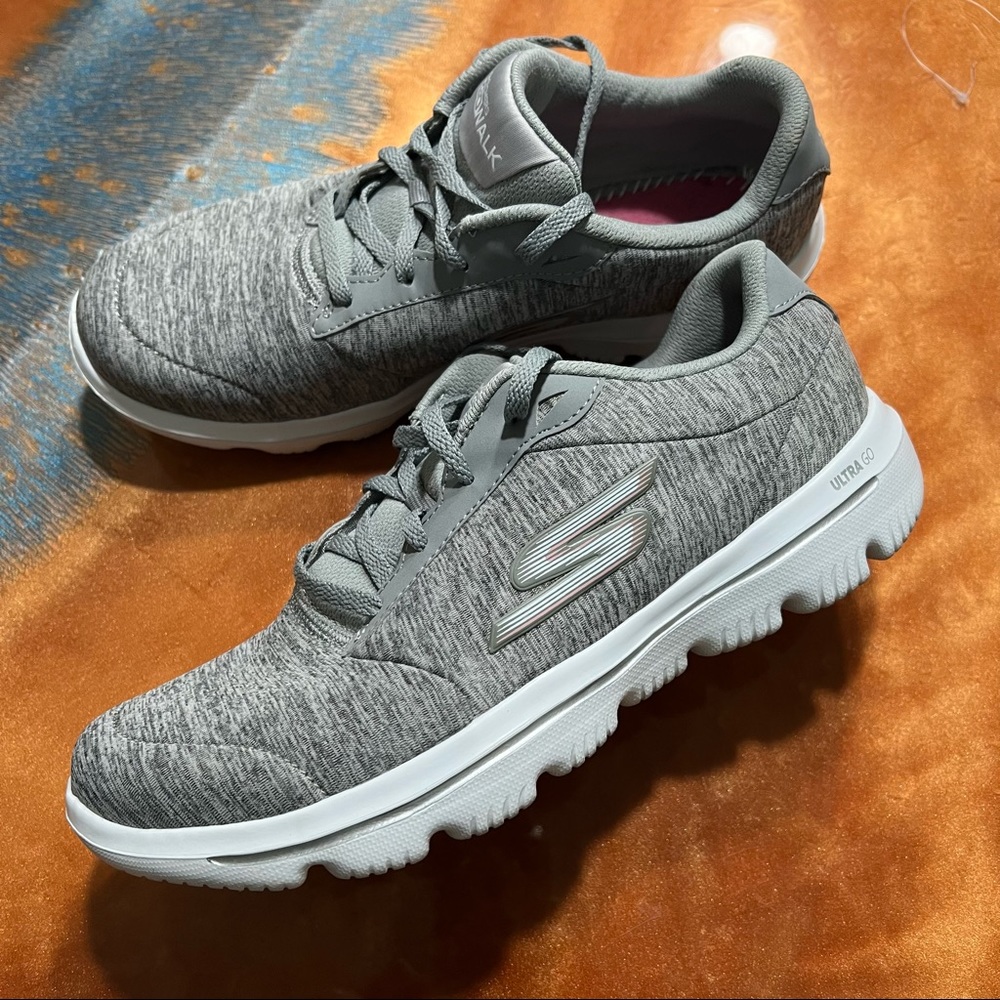 Skechers Go Walk Ultra Go Gray Sneakers size 8